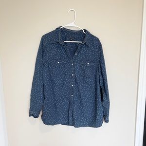 Lands’ End 20w Button up Denim Top with Floral Print